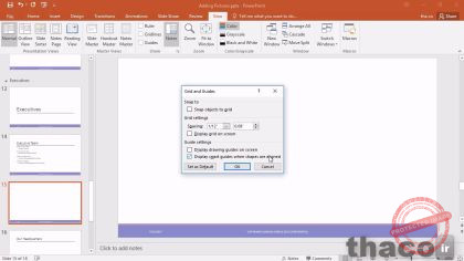 Aligning objects using guides